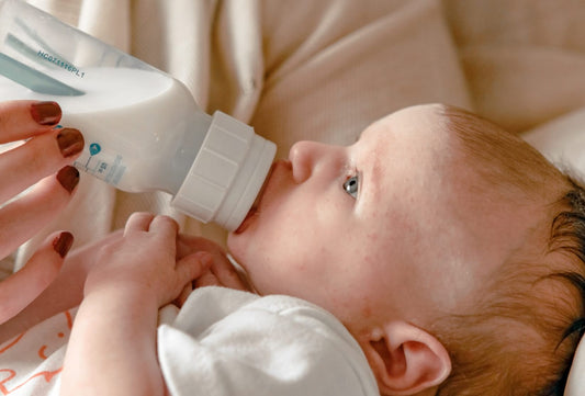 Cara Menyimpan dan Menghangatkan ASI dengan Benar